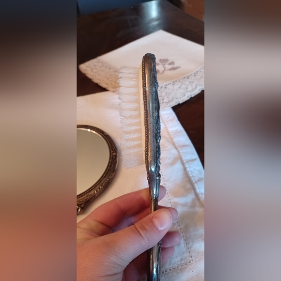 Antique silver HEAVY 3 piece vanity set Mirror Brush and Comb - Picture 3 of 5